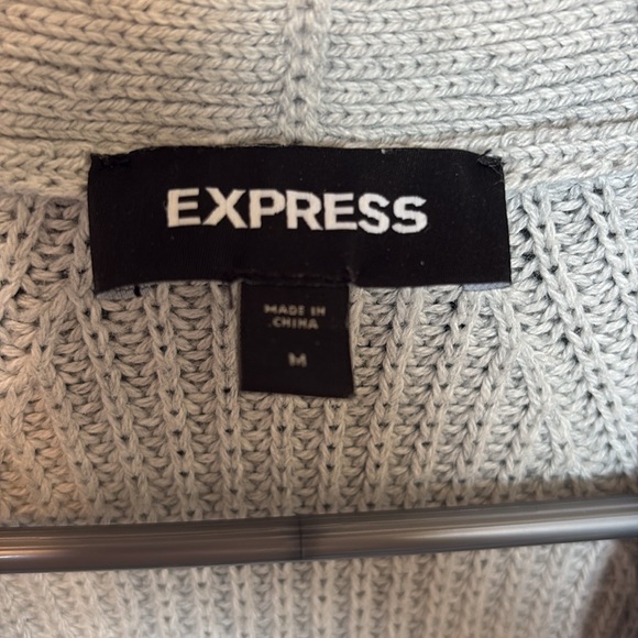 Women’s Sweater Medium - Picture 4 of 5